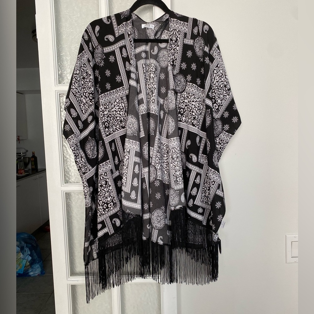 Black and White Cover-Up/Shawl